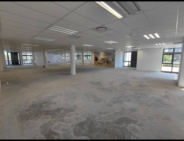 536M² OFFICE TO LET IN WATERFALL